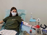 Саратовская молодежь раздала более 1000 ленточек ко Дню России