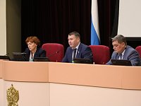 В учреждения здравоохранения Саратовской области за год устроились свыше 1,2 тысячи молодых специалистов