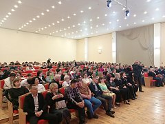 Перед началом участники актива посетили выставку достижений по итогам года.