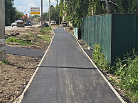 В Дергачевском районе продолжается обновление тротуаров по региональной программе