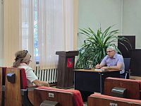 24 июня в зале заседаний администрации состоялся очередной приём жителей района главой муниципалитета. В ходе встречи к руководителю обратились четыре жителя.