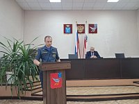 8 июня в зале заседаний администрации состоялось постоянно действующее совещание под председательством главы района Сергея Николаевича Мурзакова.
