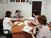 Сегодня в Дергачевском районе прошла прямая телефонная линия с главой района, которая стала площадкой для открытого диалога между жителями и руководством.