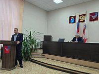 19 октября в администрации состоялось постоянно действующее совещание под руководством главы района Сергея Мурзакова, в котором приняли участие главы муниципальных образований, руководители организаций и служб района.