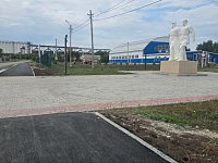 На этой неделе завершены ремонтные работы в рамках адресной программы по строительству тротуарной сети, инициированной губернатором Романом Викторовичем Бусаргиным.